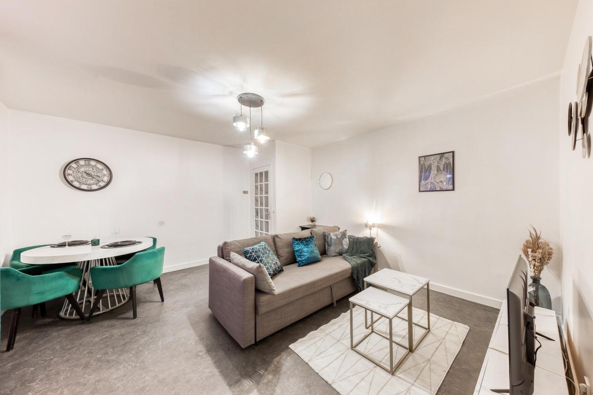 Paisible Proche Paris - Metro 11 Appartement *